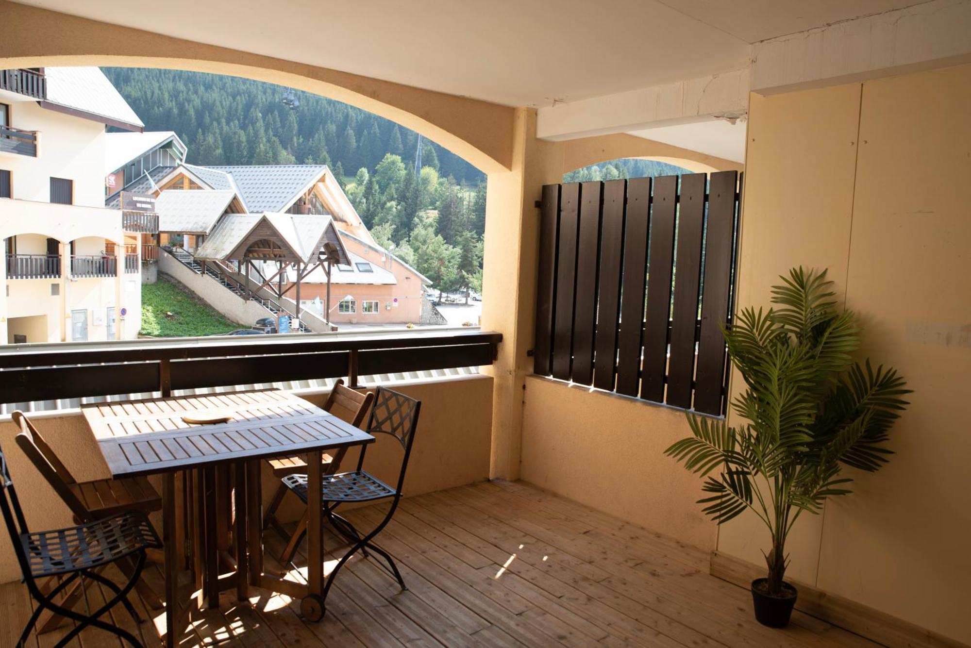 Poutran 2, Studio 4 Personnes Au Pied Des Pistes Avec Grande Terrasse Oz Zewnętrze zdjęcie